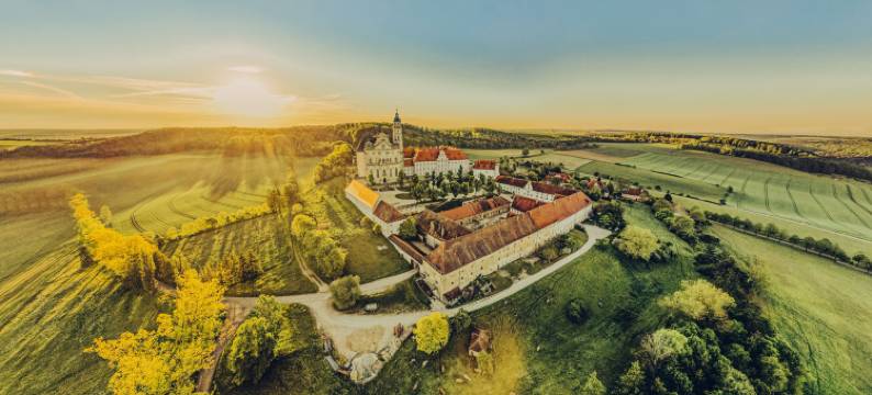 IHG旗下埃尔万根智选假日酒店及套房(Holiday Inn Express & Suites ELLWANGEN by IHG)图片