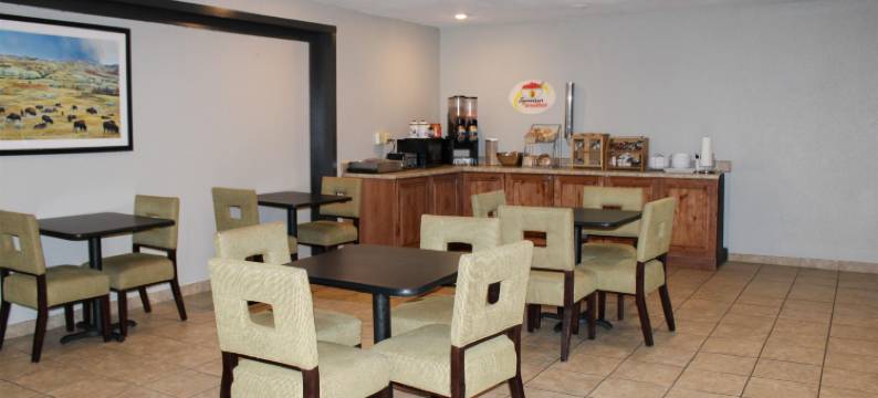 威利斯顿速8酒店(Super 8 by Wyndham Williston ND)图片