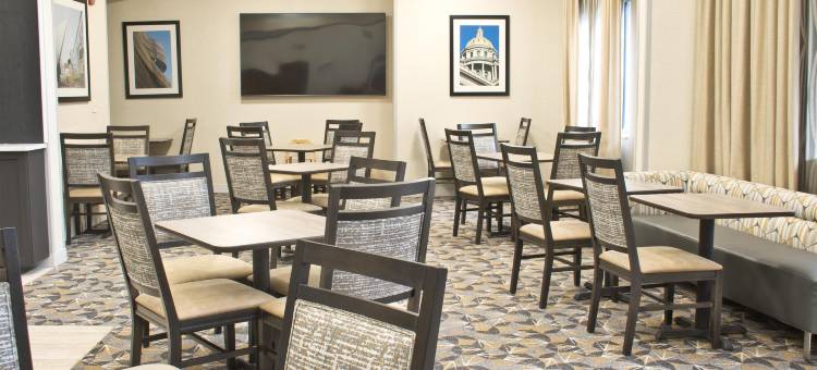丹佛-斯佩尔大道欢朋套房酒店(Hampton Inn & Suites Denver-Speer Boulevard)图片