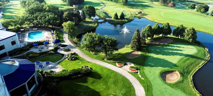 希尔顿芝加哥橡树溪山度假及会议中心酒店(Hilton Chicago Oak Brook Hills Resort & Conference Center)图片