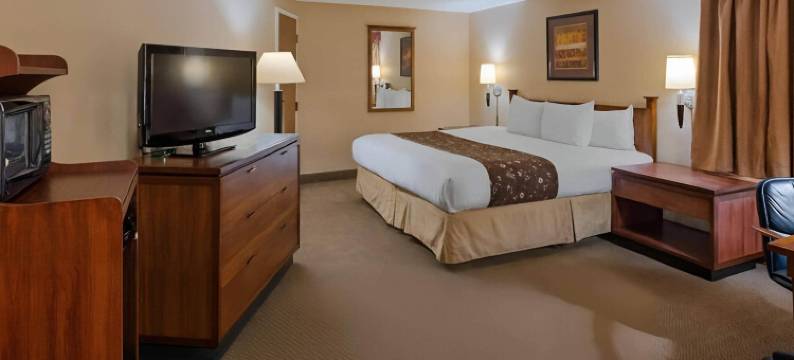 品质酒店及套房(Quality Inn & Suites Black River Falls I-94)图片