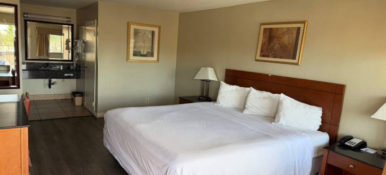 赫米特Travelodge by Wyndham(Travelodge by Wyndham Hemet CA)图片