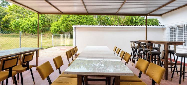 FabHotel 自然之巢 - 靠近坎多林海滩(FabHotel Nature’s Nest In - Nr. Candolim Beach)图片