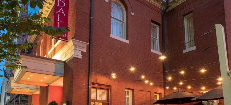 肯德尔酒店(The Kendall Hotel at the Engine 7 Firehouse)图片