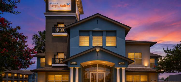 斯塔福德索内斯塔简单套房酒店(Sonesta Simply Suites Stafford)图片