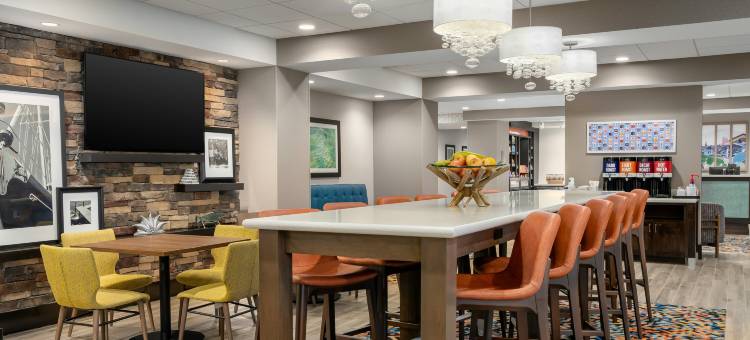 巴尔的摩湾景校园欢朋酒店(Hampton Inn Baltimore/Bayview Campus)图片
