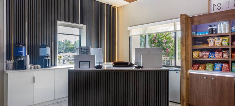 罗斯林长岛贝斯特韦斯特酒店(Best Western Roslyn-Long Island Hotel)图片