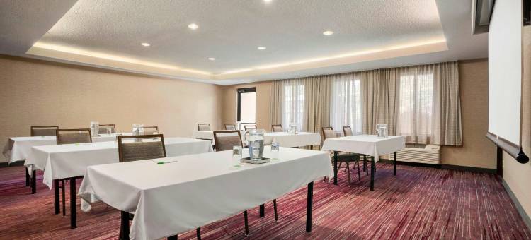 斯普林菲尔德万怡酒店(Courtyard Springfield)图片