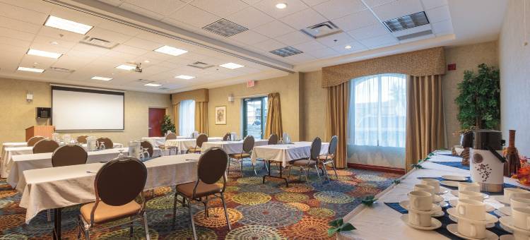 贝勒维尔智选假日酒店(Holiday Inn Express & Suites Belleville)图片