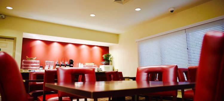 红顶套房酒店-柯玛斯阿森斯(Red Roof Inn & Suites Commerce - Athens)图片