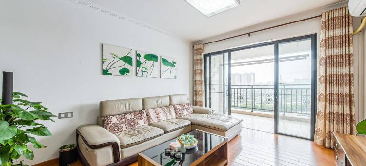 365家园公寓(兴港南路1号分店)图片