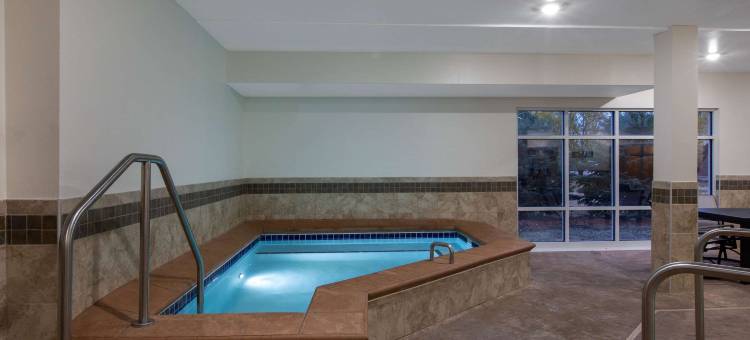 苏福尔斯北美吟温德姆酒店(AmericInn by Wyndham Sioux Falls North)图片