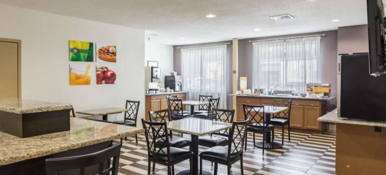 华沙凯艺酒店-近拉帕汉诺克河(Quality Inn Warsaw Near Rappahannock River)图片