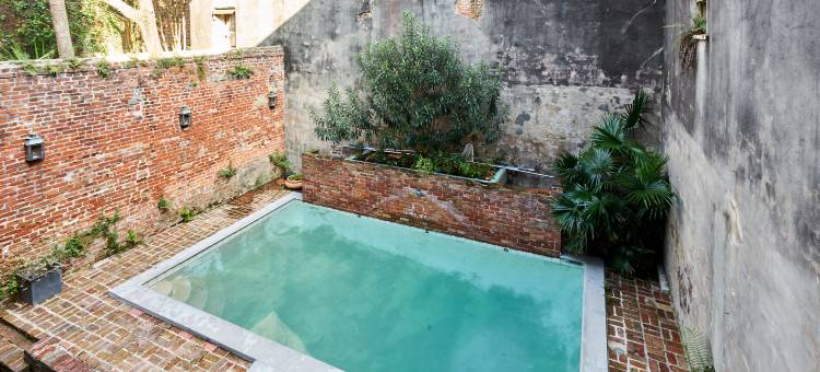 圣赫莱尼的Roami(Roami at St. Helene)图片