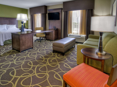 罗彻斯特/汉丽埃塔欢朋套房酒店