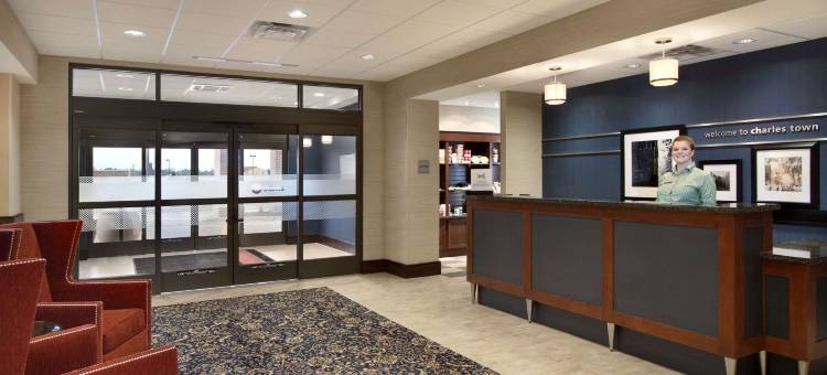 查尔斯镇欢朋套房酒店(Hampton Inn & Suites Charles Town)图片