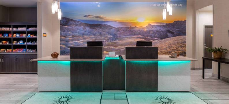 霍尔布鲁克石化森林拉昆塔温德姆酒店及套房(La Quinta Inn & Suites by Wyndham Holbrook Petrified Forest)图片