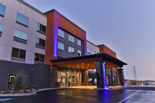 亨德森南区-博尔德市智选假日套房酒店(Holiday Inn Express & Suites HENDERSON SOUTH - BOULDER CITY by IHG)