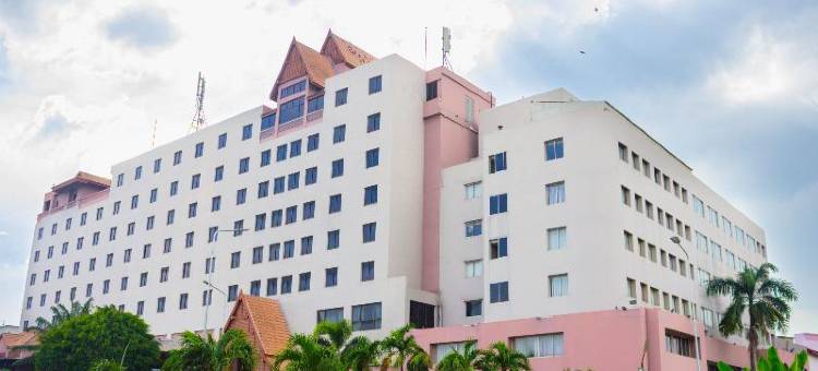 苏攀武里酒店(Songphanburi Hotel)图片