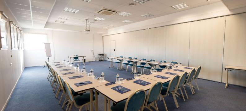 纳博讷康铂酒店(Campanile Narbonne)图片