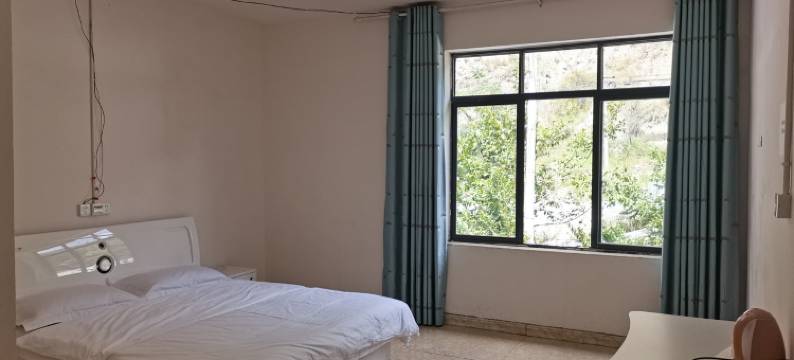 雨山前客栈(中国熊猫大道2号分店)图片