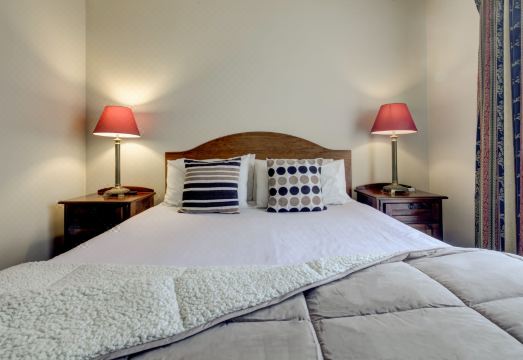 Ashmont Motor Inn & ApartmentsHotel Overview