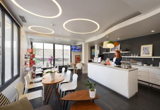 Hôtel les Voiles Hotel Overview