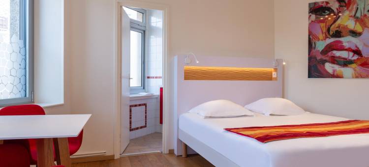 原创精品佩罗斯酒店(Hôtel de Perros, the Originals Boutique)图片