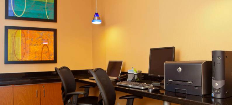 尚佩恩万枫酒店(Fairfield Inn & Suites Champaign)图片