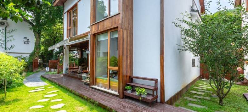 本间末里客栈(灵隐支路1号分店)图片