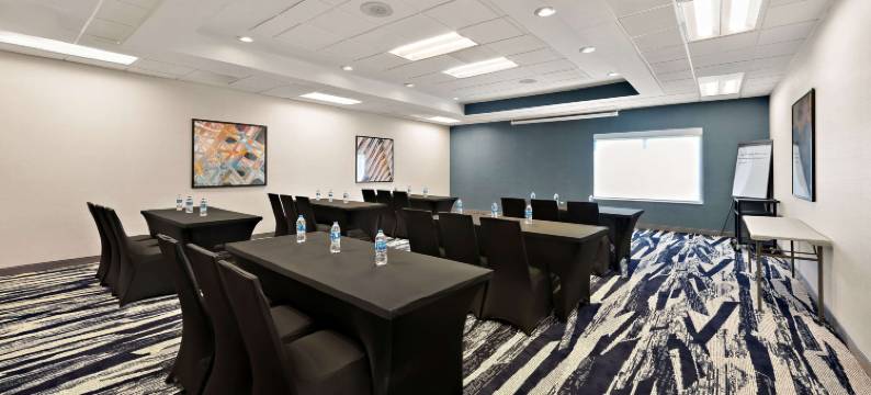 易斯特布罗德270舒适套房酒店(Comfort Suites Columbus East Broad)图片