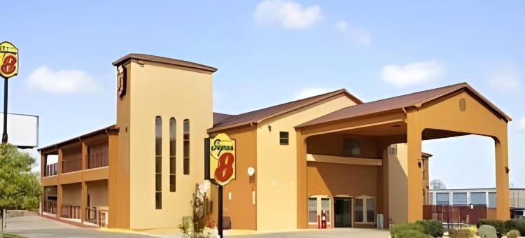 巴斯特罗普速8酒店(Super 8 by Wyndham Bastrop TX)图片