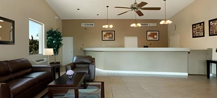 图森市中心会议中心速8酒店(Super 8 by Wyndham Tucson Downtown Convention Center)图片