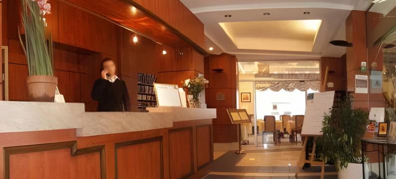 格里尼昂英式酒店(Brit Hotel de Grignan Vichy)图片