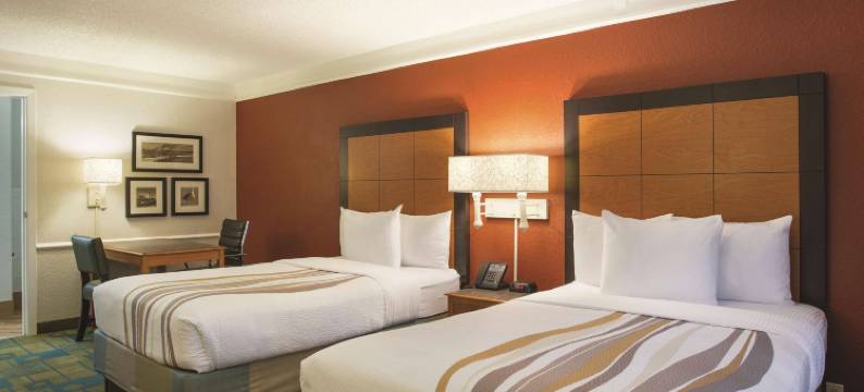 圣地亚哥丘拉维斯塔拉昆塔温德姆酒店(La Quinta Inn by Wyndham San Diego Chula Vista)图片