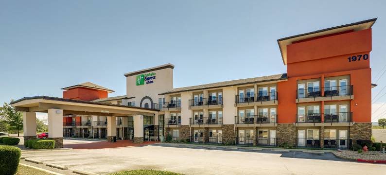 布兰森中心区76号智选假日套房酒店(Holiday Inn Express & Suites BRANSON 76 CENTRAL by IHG)图片
