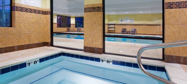 智选假日套房酒店洛根(Holiday Inn Express & Suites Logan)图片