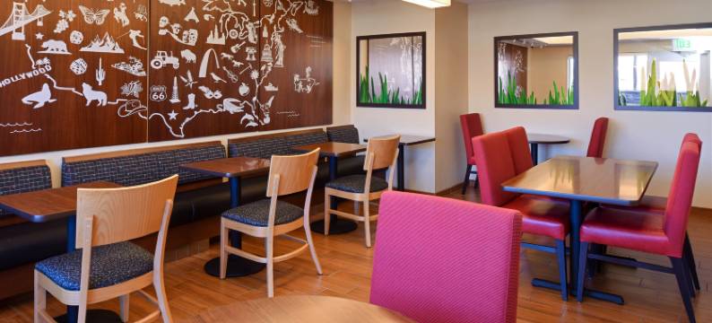 底特律奥本希尔斯万豪TownePlace Suites酒店(TownePlace Suites Detroit Auburn Hills)图片