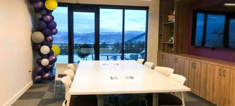 宠物友好-现代一卧室-泳池, 热水浴池, 健身房 民宿(Pet Friendly-Modern 1 Bedroom- Pool, Hot Tub, Gym)图片