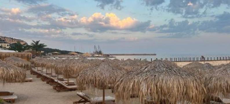 Apartments Poemia- Sea View, Free Parking, Complex Carpe Diem图片