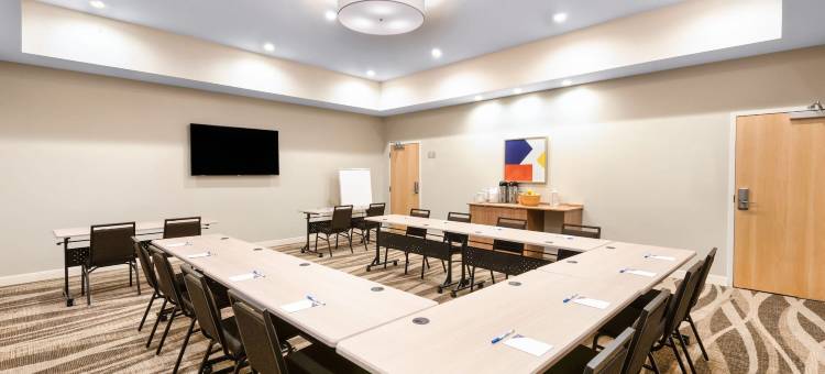 Microtel Inn & Suites by Wyndham Farmington图片