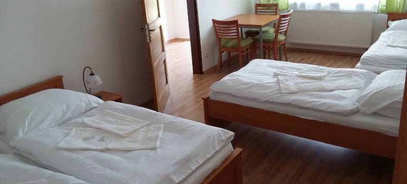 康德拉提斯农场酒店(Farm Kundratice)图片