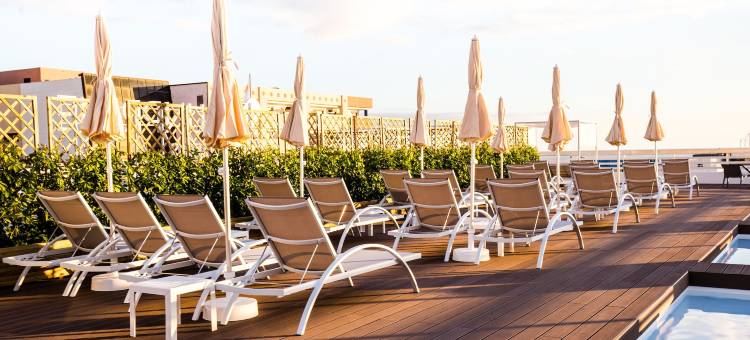 珊瑚套房水疗酒店-限成人(Coral Suites & Spa - Adults Only)图片