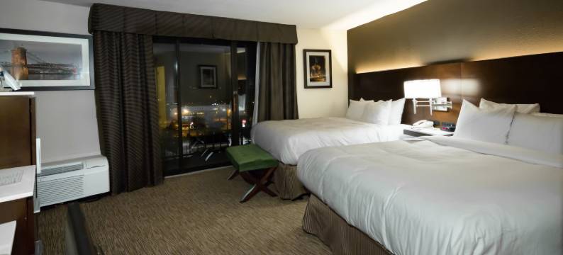 辛辛那提河畔雷迪森酒店(Radisson Hotel Cincinnati Riverfront)图片