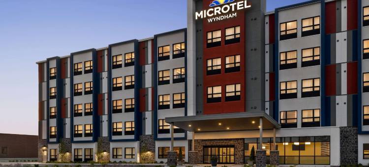 Microtel Inn & Suites Montreal Airport-Dorval QC图片