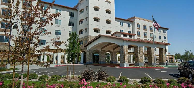 索诺马牛津套房酒店-罗纳特公园(Oxford Suites Sonoma - Rohnert Park)图片