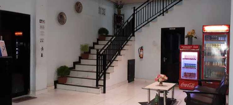 红门酒店@伦伯蓬索龙酒店(RedDoorz at Hotel Rumberpon Sorong)图片