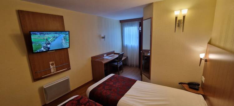 蟠龙普瓦捷布里特酒店(Brit Hotel Poitiers Beaulieu)图片