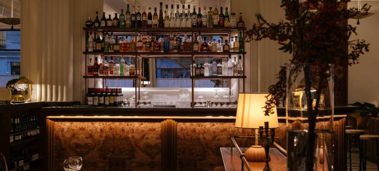 巴黎蒙马特高地罗什舒阿尔酒店(带巴黎圣心堂景观)(Hotel Rochechouart)图片