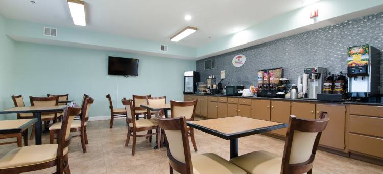 中洛锡安荷尔大街 - 里士满区温德姆速 8 酒店(Super 8 by Wyndham Hull Street Midlothian/Richmond Area)图片